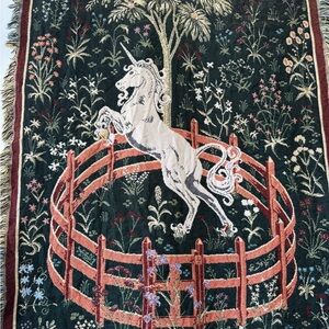 Elegant Unicorn Tapestry Wall Hanging